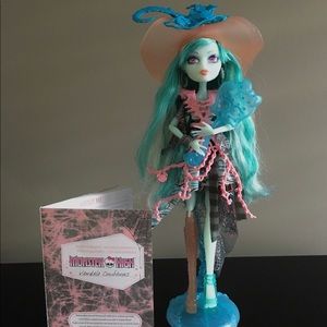 Monster High Vandala Doubloons Doll